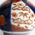 Mały wazonik Imari, Japonia (Arita), początek XX wieku