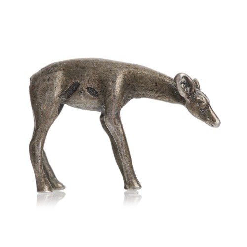 Miniaturowa, srebrna figurka okapi