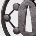 Tsuba żelazna, Szkoła Akasaka Japonia, okres EDO (XVIII wiek)